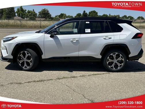 2025 Toyota RAV4 Hybrid SE