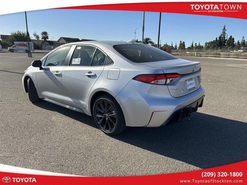 2025 Toyota Corolla Hybrid SE