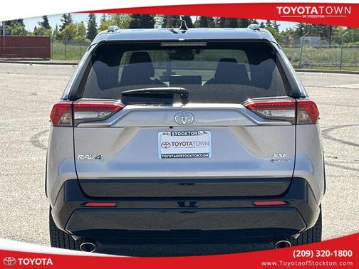 2025 Toyota RAV4 Hybrid SE