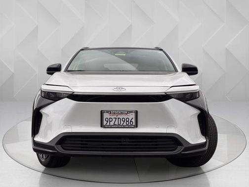2024 Toyota bZ4X XLE