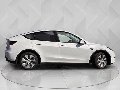 2023 Tesla Model Y Performance Dual Motor All-Wheel Drive