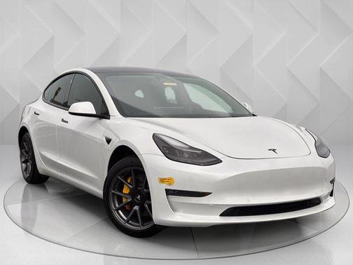 2022 Tesla Model 3 Long Range