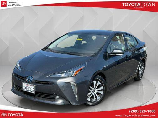 2021 Toyota Prius LE