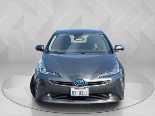 2021 Toyota Prius LE