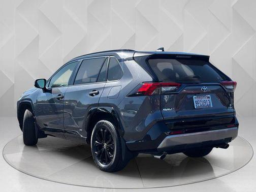 2023 Toyota RAV4 Hybrid SE