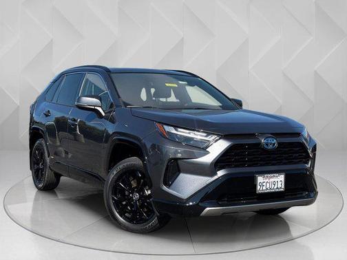 2023 Toyota RAV4 Hybrid SE