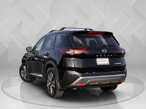 2021 Nissan Rogue Platinum