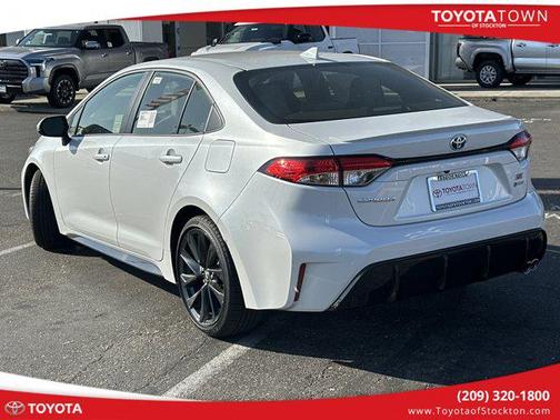 2025 Toyota Corolla Hybrid SE