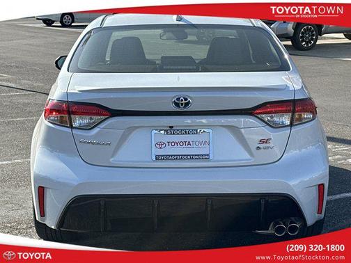 2025 Toyota Corolla Hybrid SE