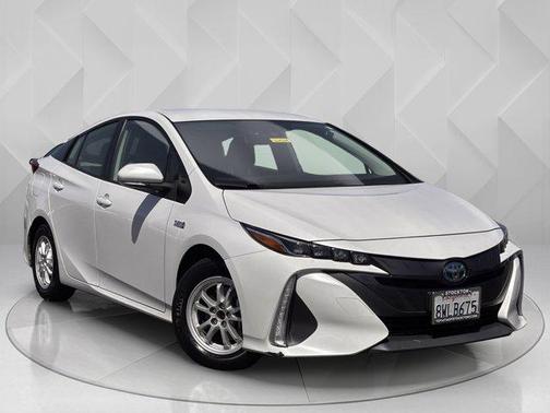 2021 Toyota Prius Prime LE