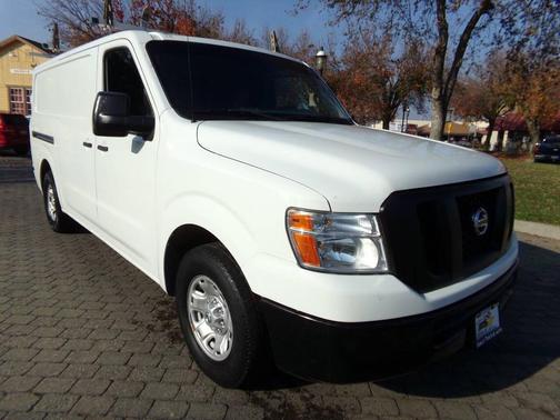 2015 Nissan NV Cargo NV2500 HD S V6