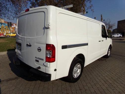 2015 Nissan NV Cargo NV2500 HD SV V6