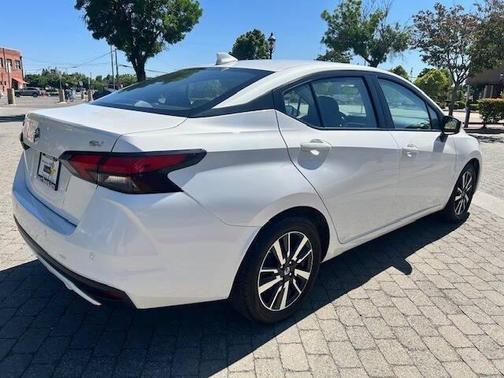 2021 Nissan Versa 1.6 SV