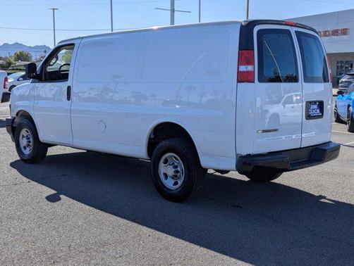 2022 Chevrolet Express 2500 RWD 2500 Regular Wheelbase WT