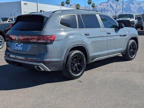 2024 Volkswagen Atlas 2.0T SE w/Technology 4MOTION