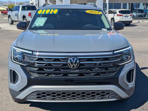 2024 Volkswagen Atlas 2.0T SE w/Technology 4MOTION