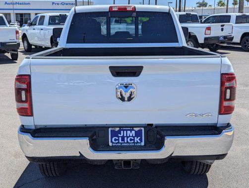 2024 RAM 2500 Tradesman Crew Cab 4x4 6'4' Box