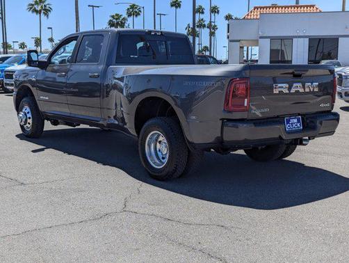 2025 RAM 3500 Laramie Crew Cab 4x4 8' Box