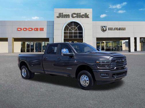 2025 RAM 3500 Laramie Crew Cab 4x4 8' Box