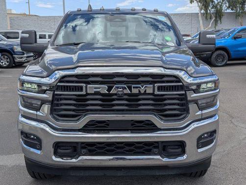 2025 RAM 2500 Tradesman Crew Cab 4x4 8' Box