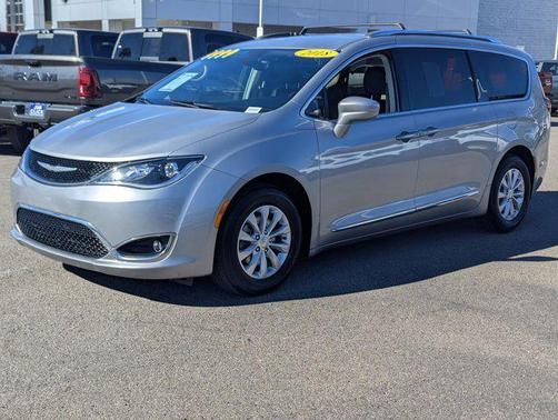 2018 Chrysler Pacifica Touring-L