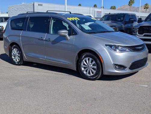 2018 Chrysler Pacifica Touring-L