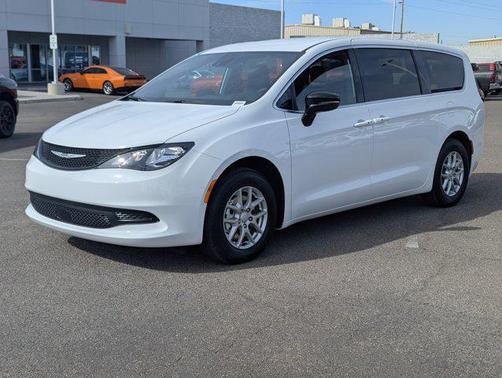 2026 Chrysler Voyager LX