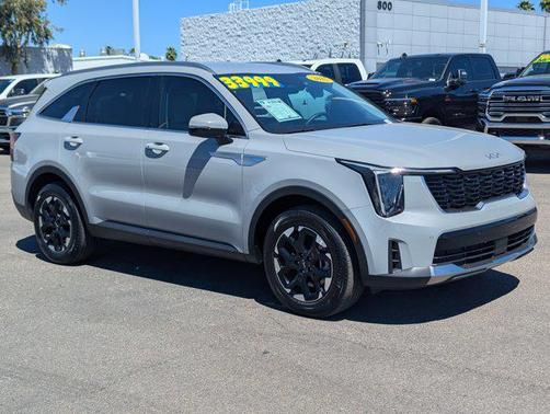 2025 Kia Sorento S