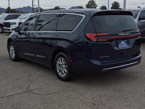 2025 Chrysler Pacifica L