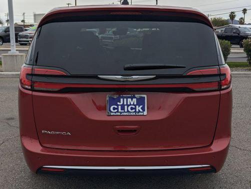 2025 Chrysler Pacifica L