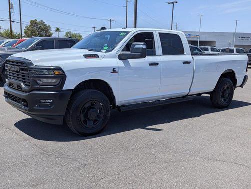 2025 RAM 3500 Tradesman Crew Cab 4x4 8' Box