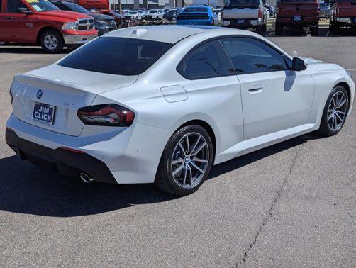 2024 BMW 230 i