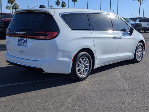 2026 Chrysler Pacifica L