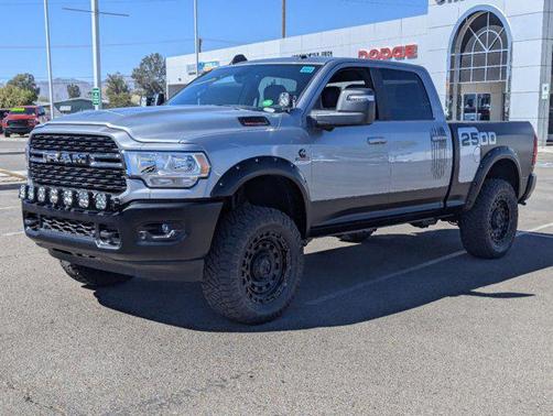 2024 RAM 2500 Big Horn Crew Cab 4x4 6'4' Box