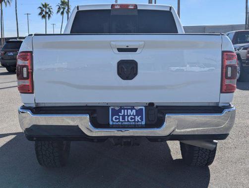 2020 RAM 2500 Big Horn Crew Cab 4x4 6'4' Box