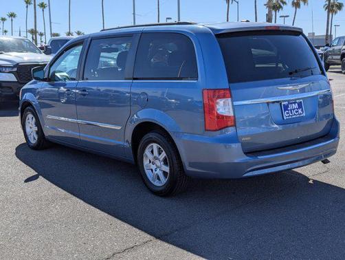 2012 Chrysler Town & Country Touring
