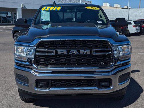 2020 RAM 2500 Tradesman Crew Cab 4X4 6'4' Box