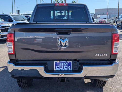 2020 RAM 2500 Tradesman Crew Cab 4X4 6'4' Box
