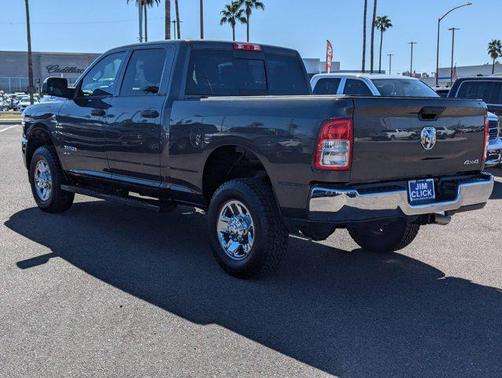 2020 RAM 2500 Tradesman Crew Cab 4X4 6'4' Box
