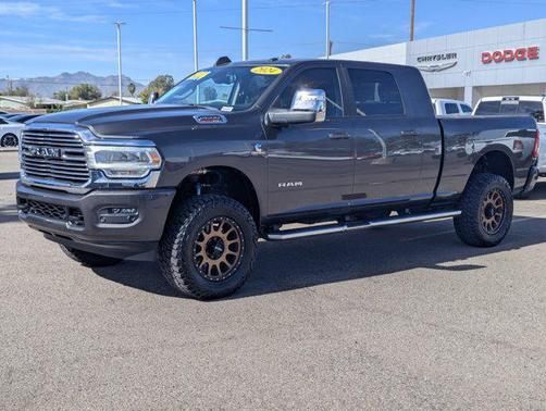 2024 RAM 2500 Laramie Crew Cab 4x4 6'4' Box