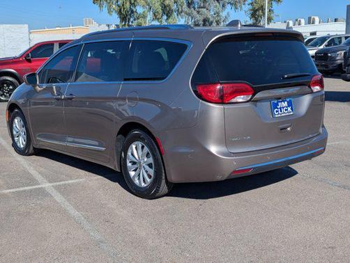 2018 Chrysler Pacifica Touring-L