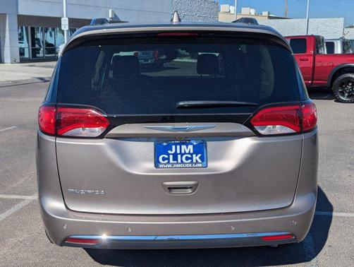 2018 Chrysler Pacifica Touring-L