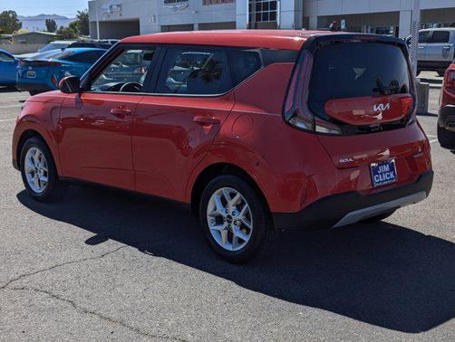 2023 Kia Soul LX
