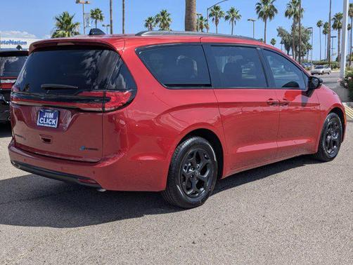 2025 Chrysler Pacifica Hybrid Premium S Appearance Pkg