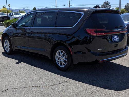2025 Chrysler Pacifica L