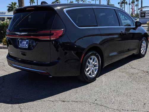 2025 Chrysler Pacifica L