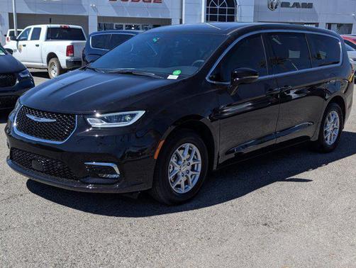 2025 Chrysler Pacifica L