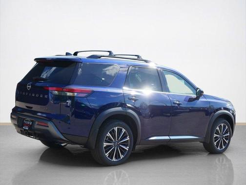 Deep Ocean Blue Pearl 2026 Nissan Pathfinder Platinum