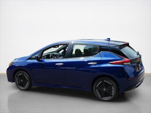 2024 Nissan Leaf SV PLUS