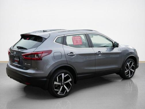 2021 Nissan Rogue Sport SL